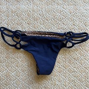 Acacia bottom in navy blue size petite (xs)